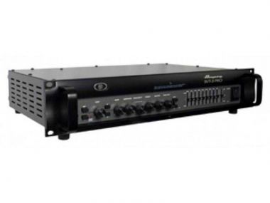 AMPEG SVT-3 PRO  baskytarový zesilovač