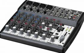 Behringer Xenyx  1202